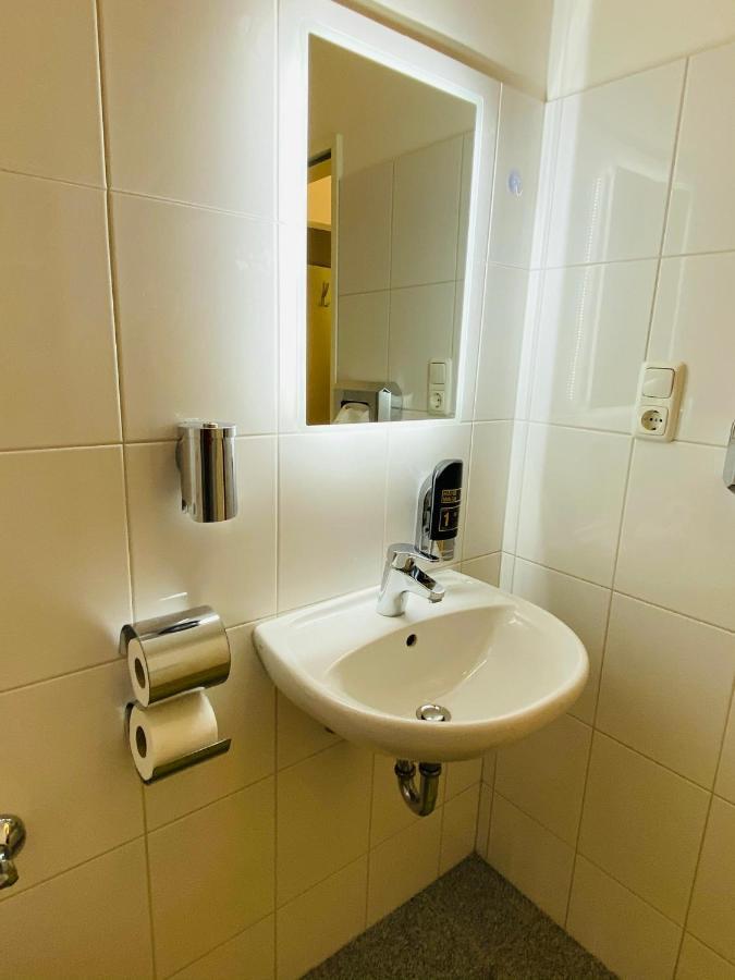 Bestprice Hotel Aachen Hauptbahnhof Екстериор снимка